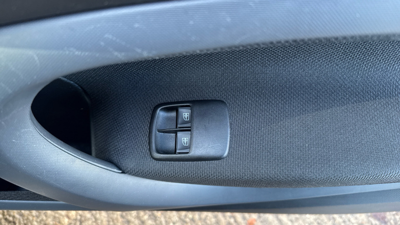 Smart EQ fortwo coupe 60kW EQ Prime Exclusive 17kWh 2dr Auto [22kWCh] Electric Coupe